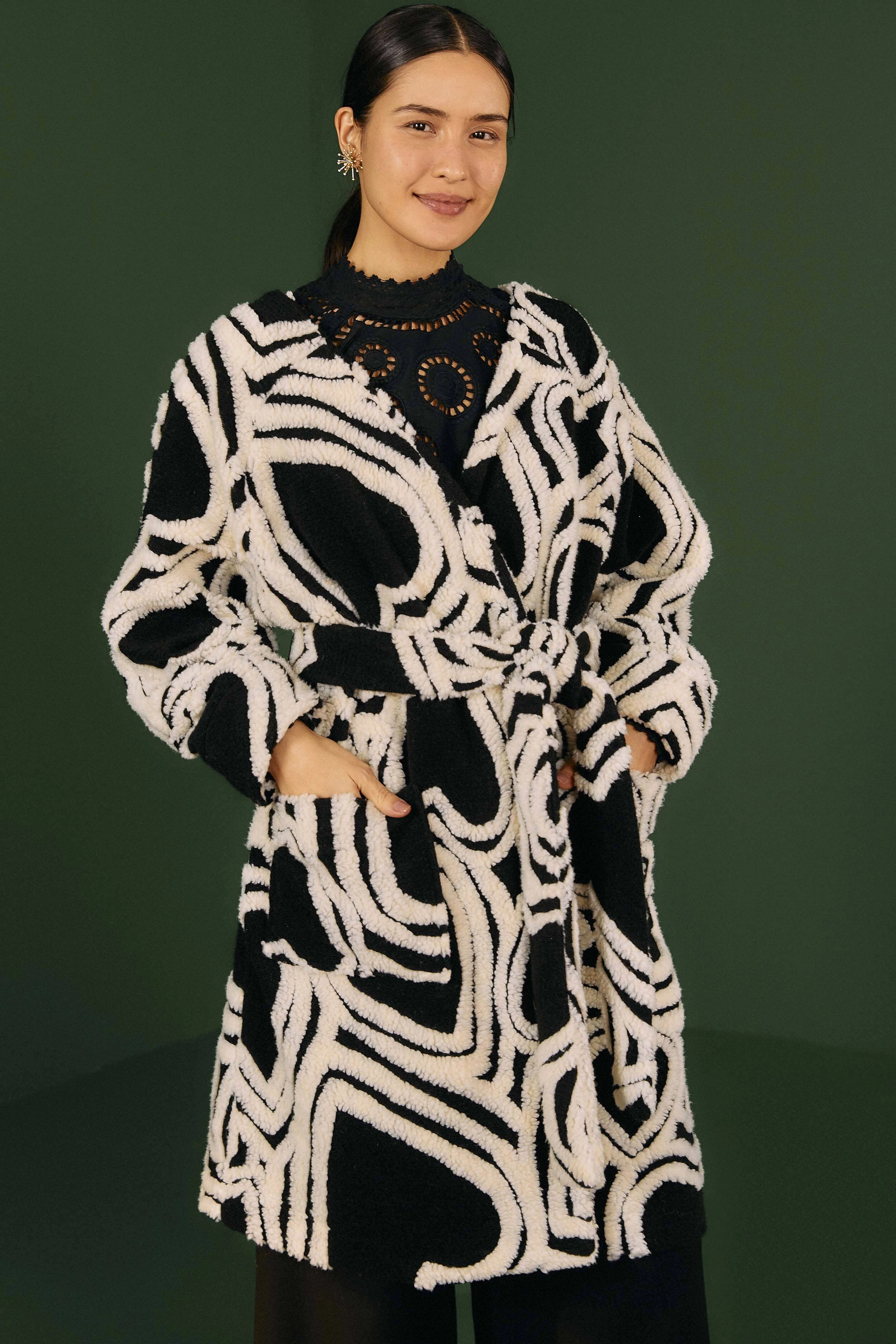 Minimalist Style Black And White Wild Hearts Fleece Coat