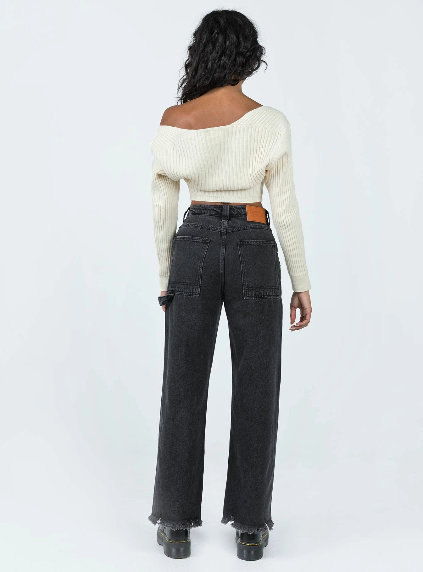 Classic Five Pocket Design Mckenzie Wide Leg Jean Black