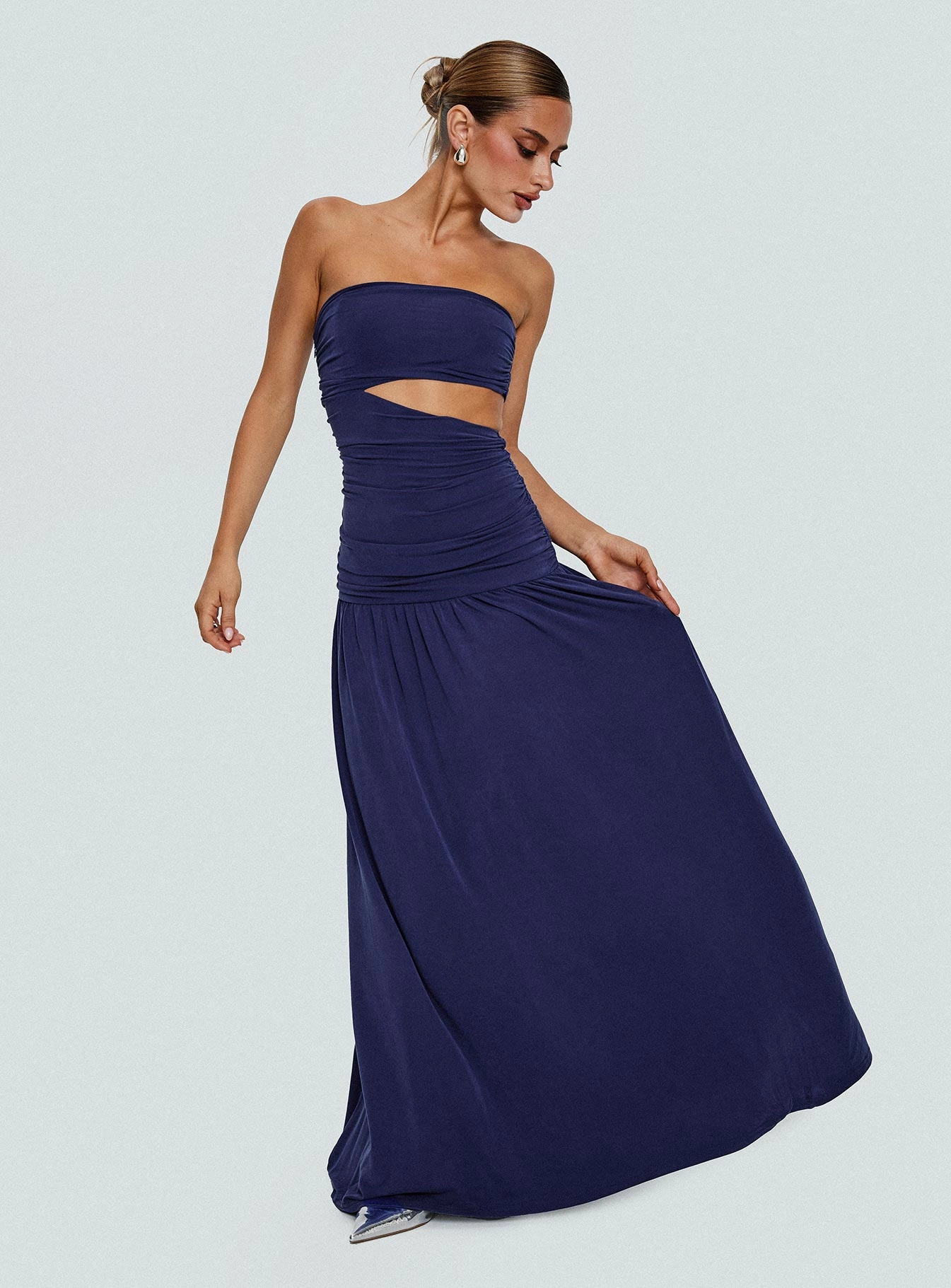 Romantic date dress Grandeur Strapless Maxi Dress Navy