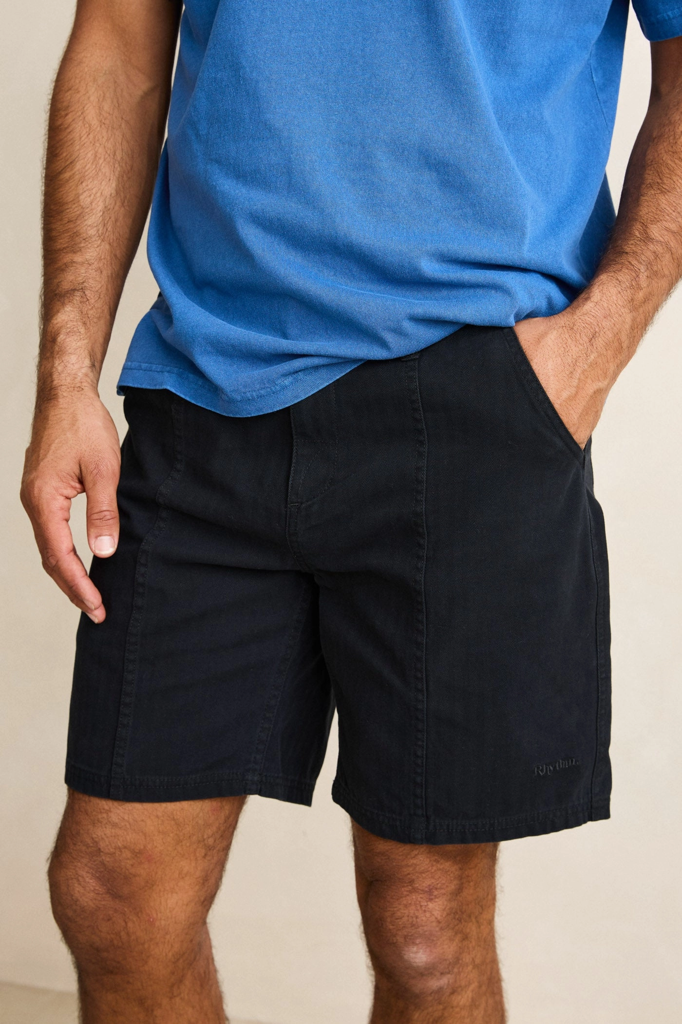 Haight Herringbone Short Vintage Black Active Comfort Light Comfort
