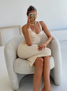 Layer Light Premium Quality Ingrid Midi Dress Beige