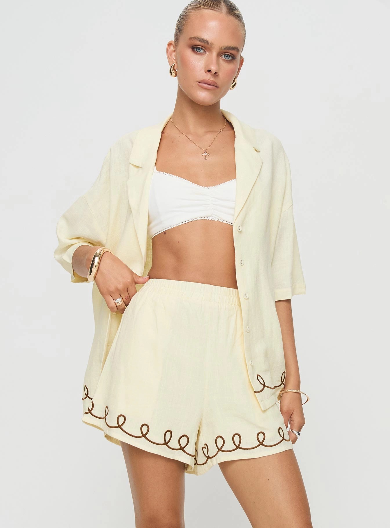 Jamari Linen Blend Shorts Cream / Brown Breathable Lining