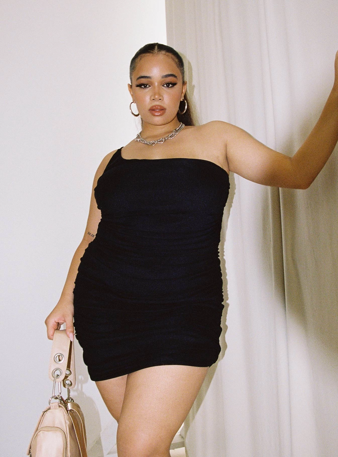 New Spirit Calm Drape Jocasta Mini Dress Black Curve