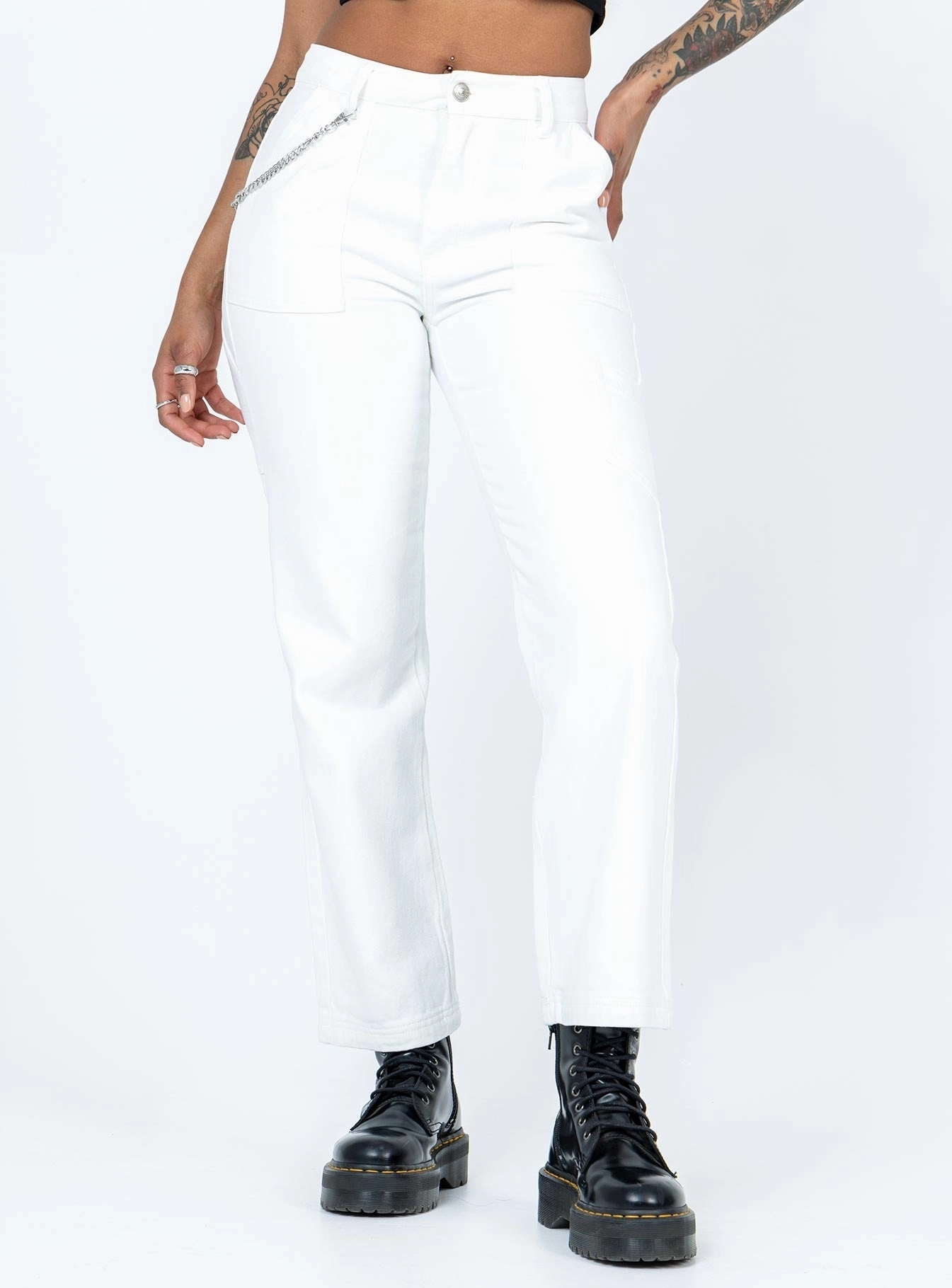 Smart Casual Modern Rainy Day Julia Carpenter Denim Jeans White