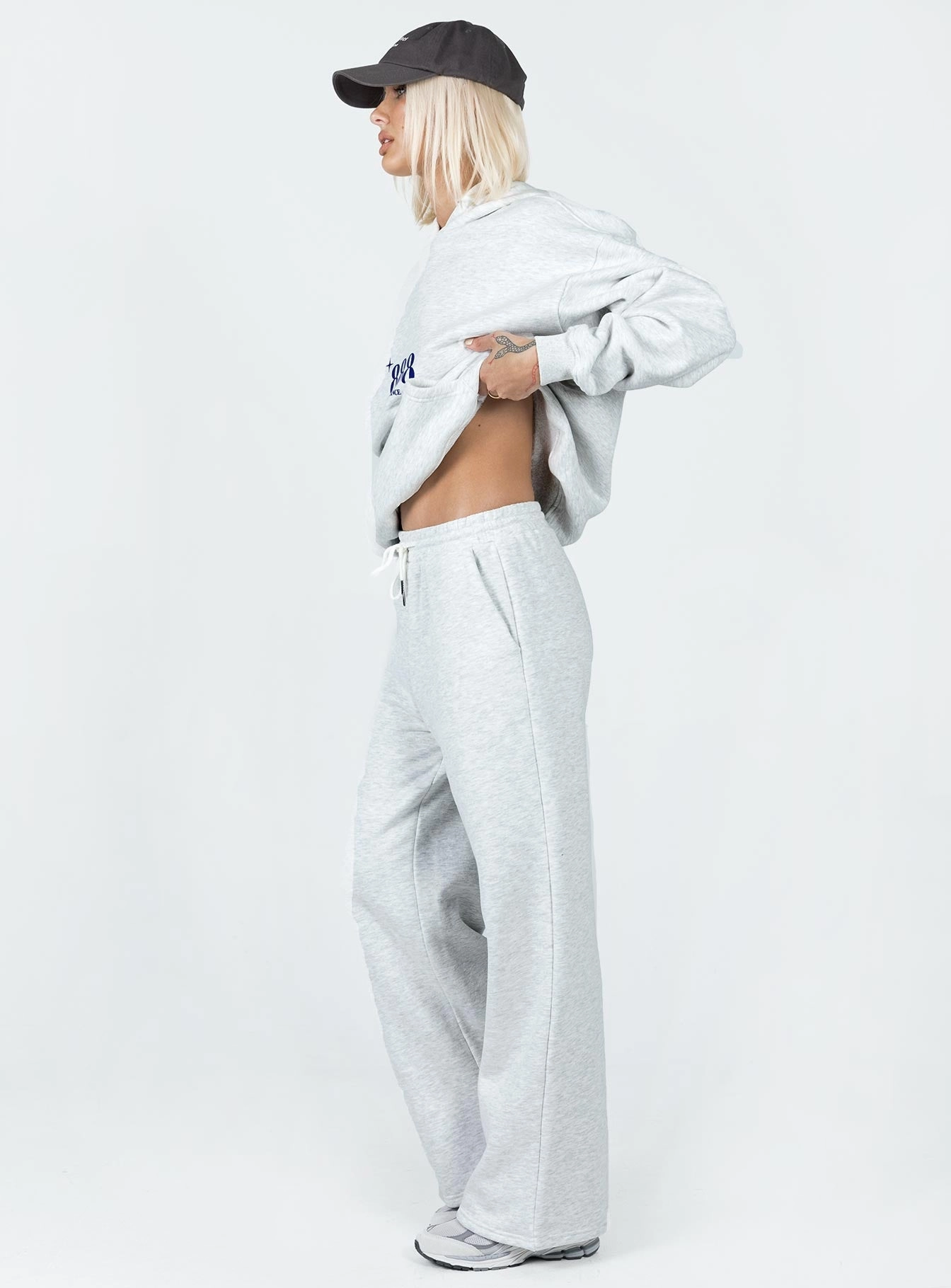 Relax Fit Lightweight Weave Kaiden Straight Leg Track Pant Grey