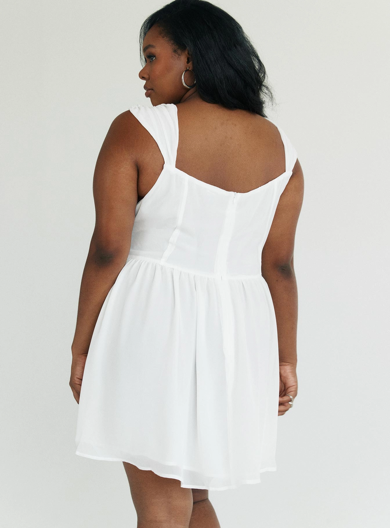 Vibrant Movement Grace Color Kameliah Mini Dress White Curve