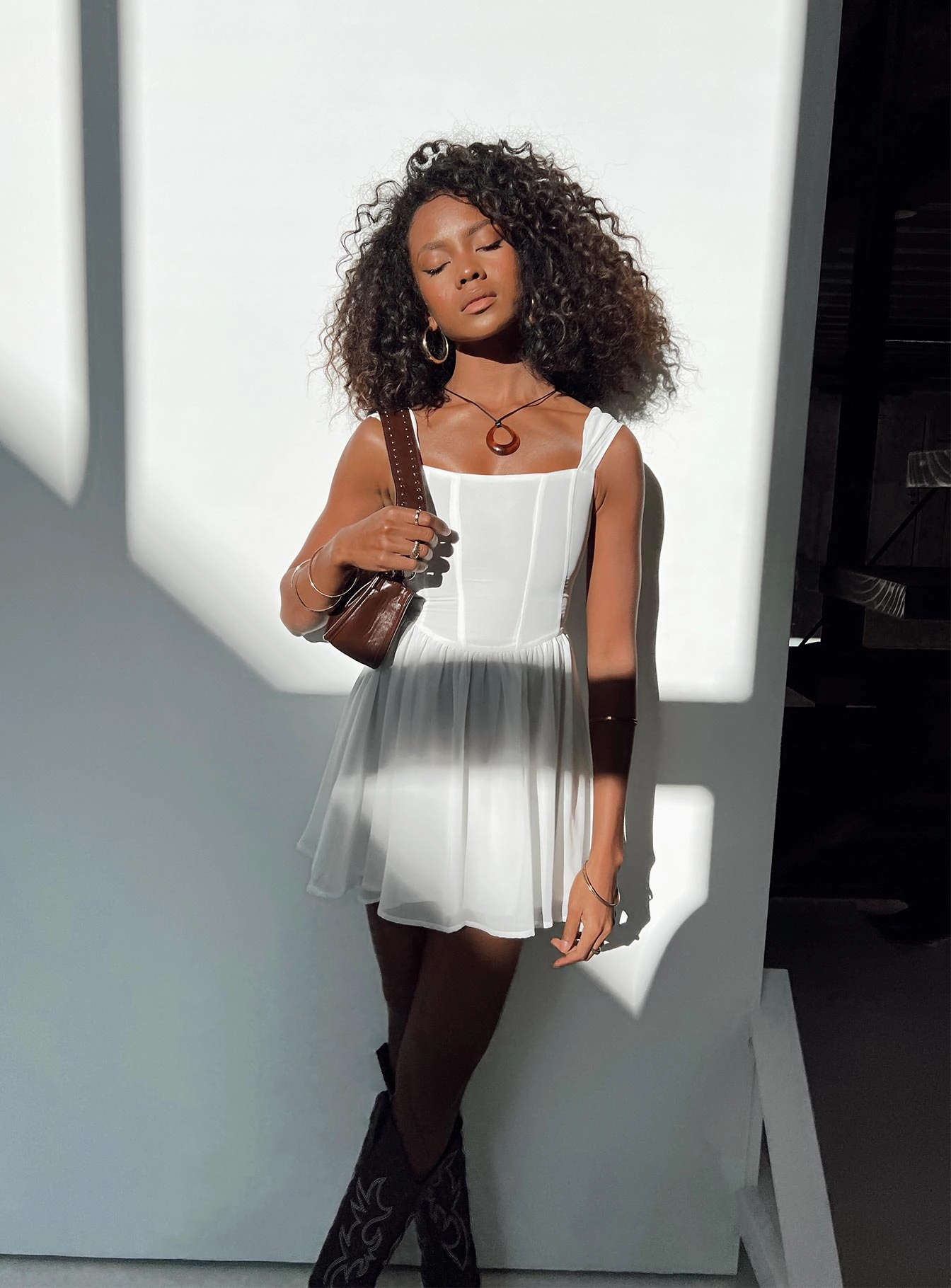Kameliah Mini Dress White Simple Comfort