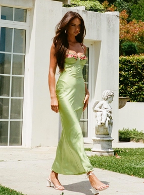 Sleek Look Kenzie Maxi Dress Green