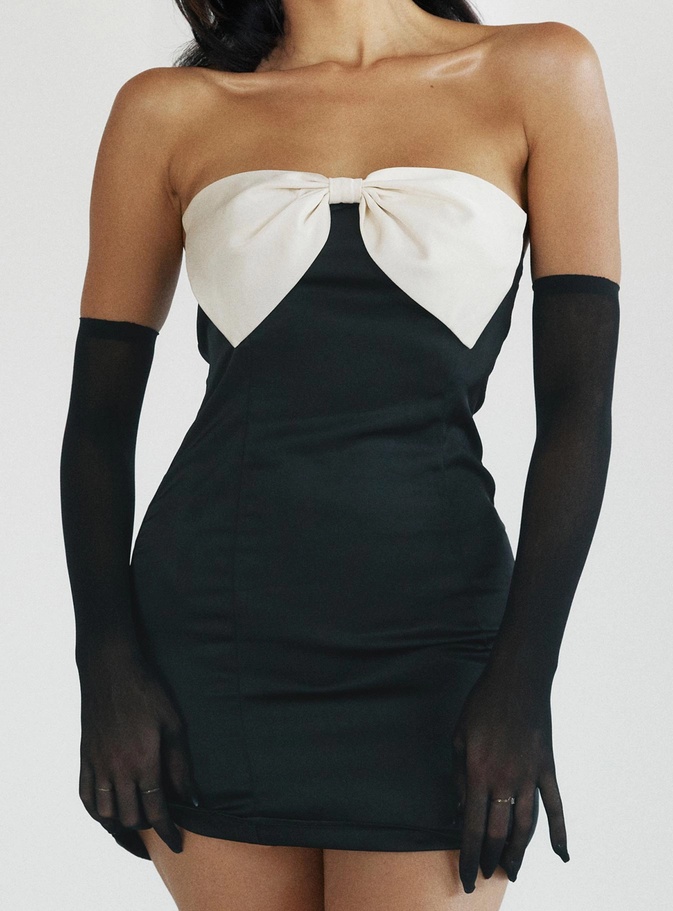 Relaxed outdoor dress Kesy Bow Tie Mini Dress Black