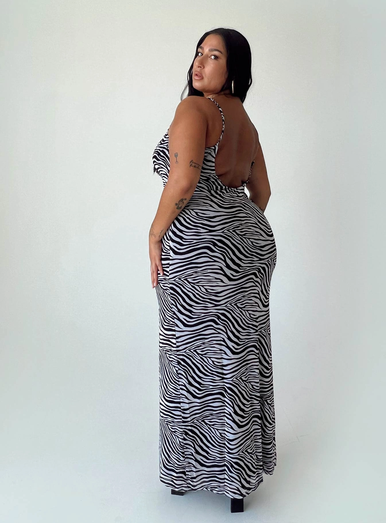Knox Maxi Dress Zebra Curve Wave Soft Smart Layer