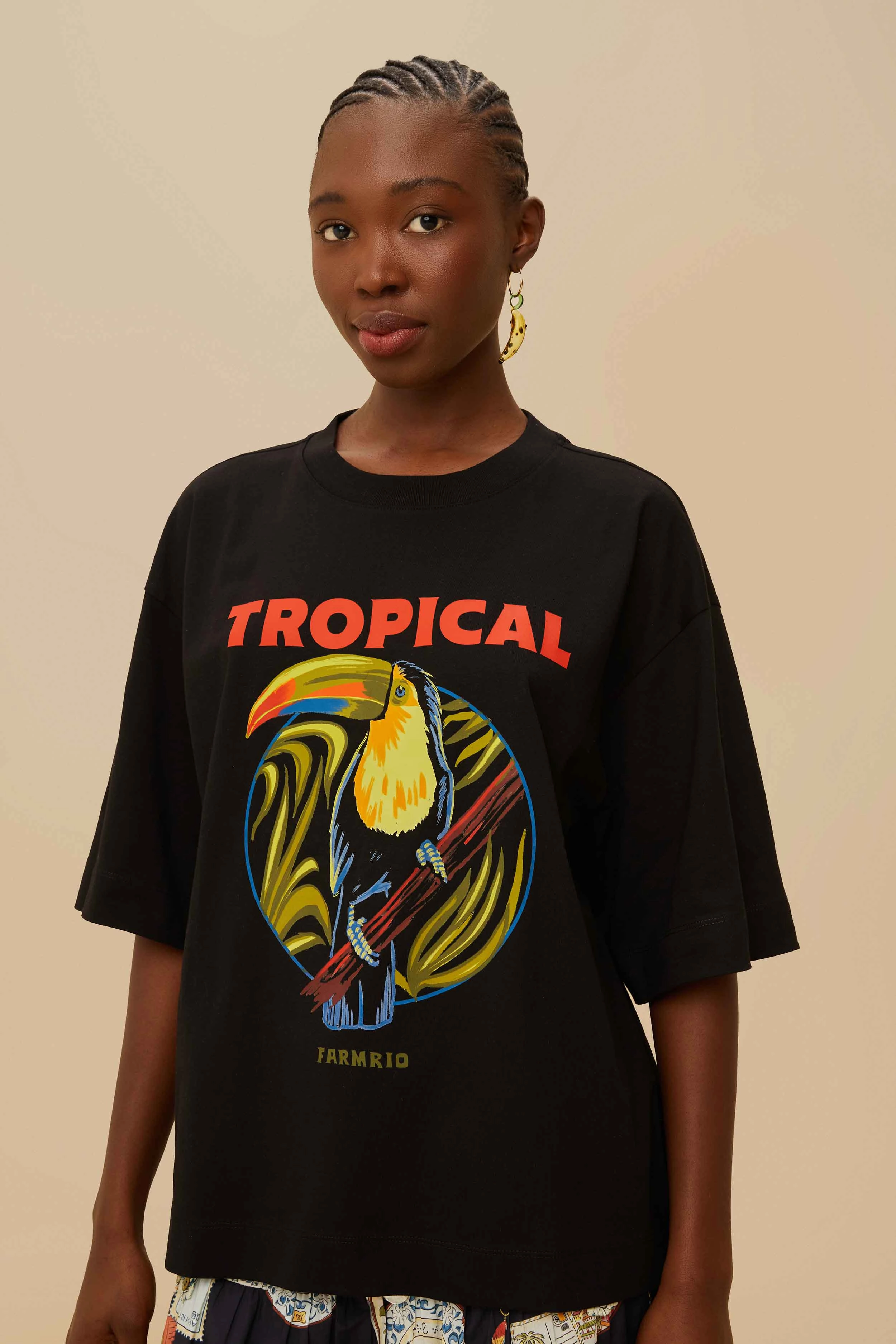 Stretchable Collar Band Easy Wear Black Tropical Organic Cotton T-Shirt