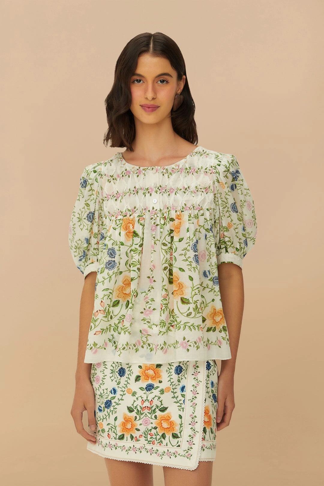 Simple Look Everyday Line Off-White Folk Floral Mini Skirt