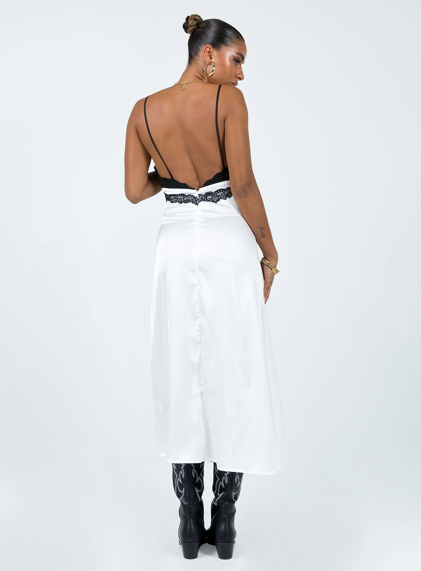 Lounge Mode Applique-Detail Le Paris Lace Midi Dress White