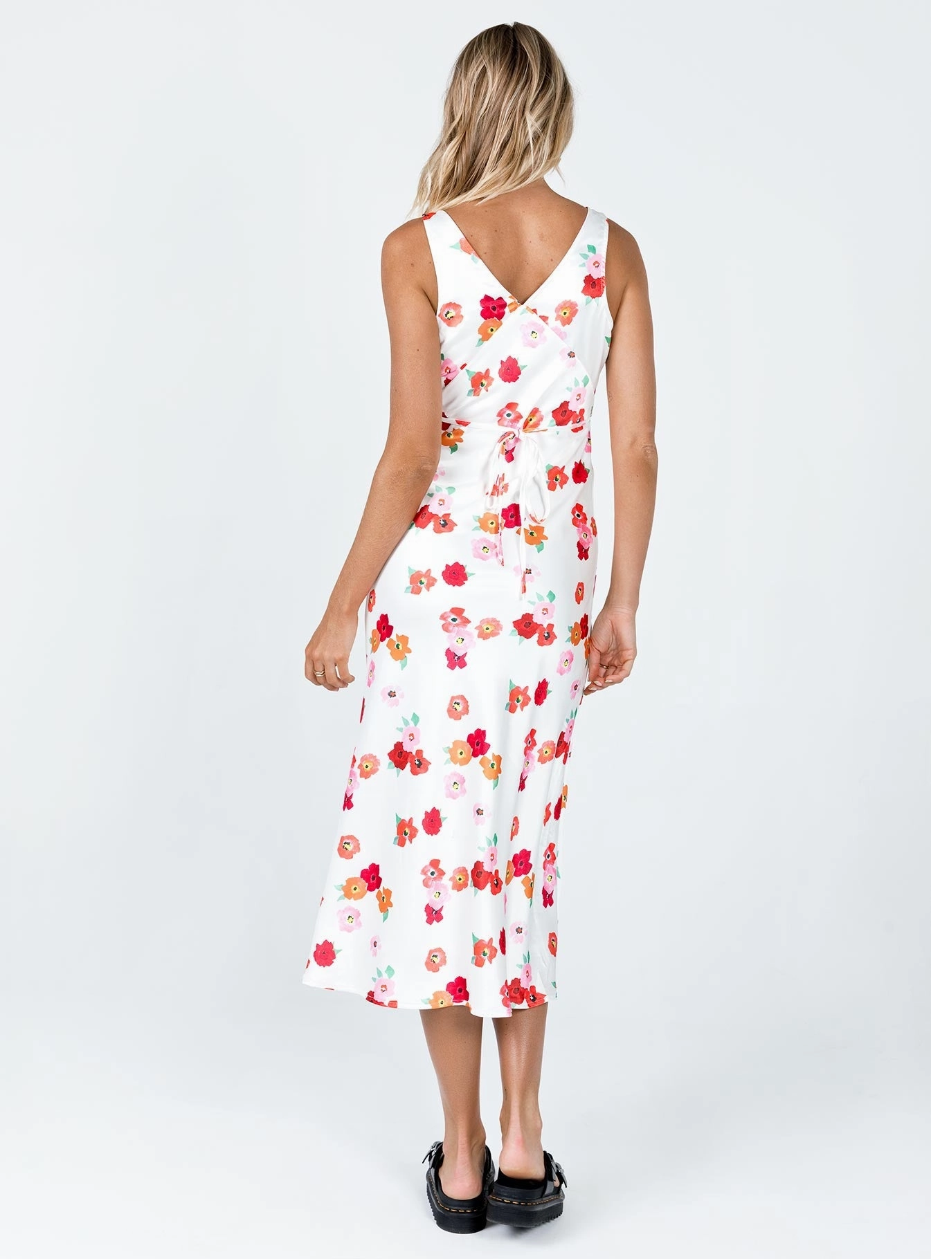 Nellie Maxi Dress White Floral Casual Chic Wear Comfortable Layering