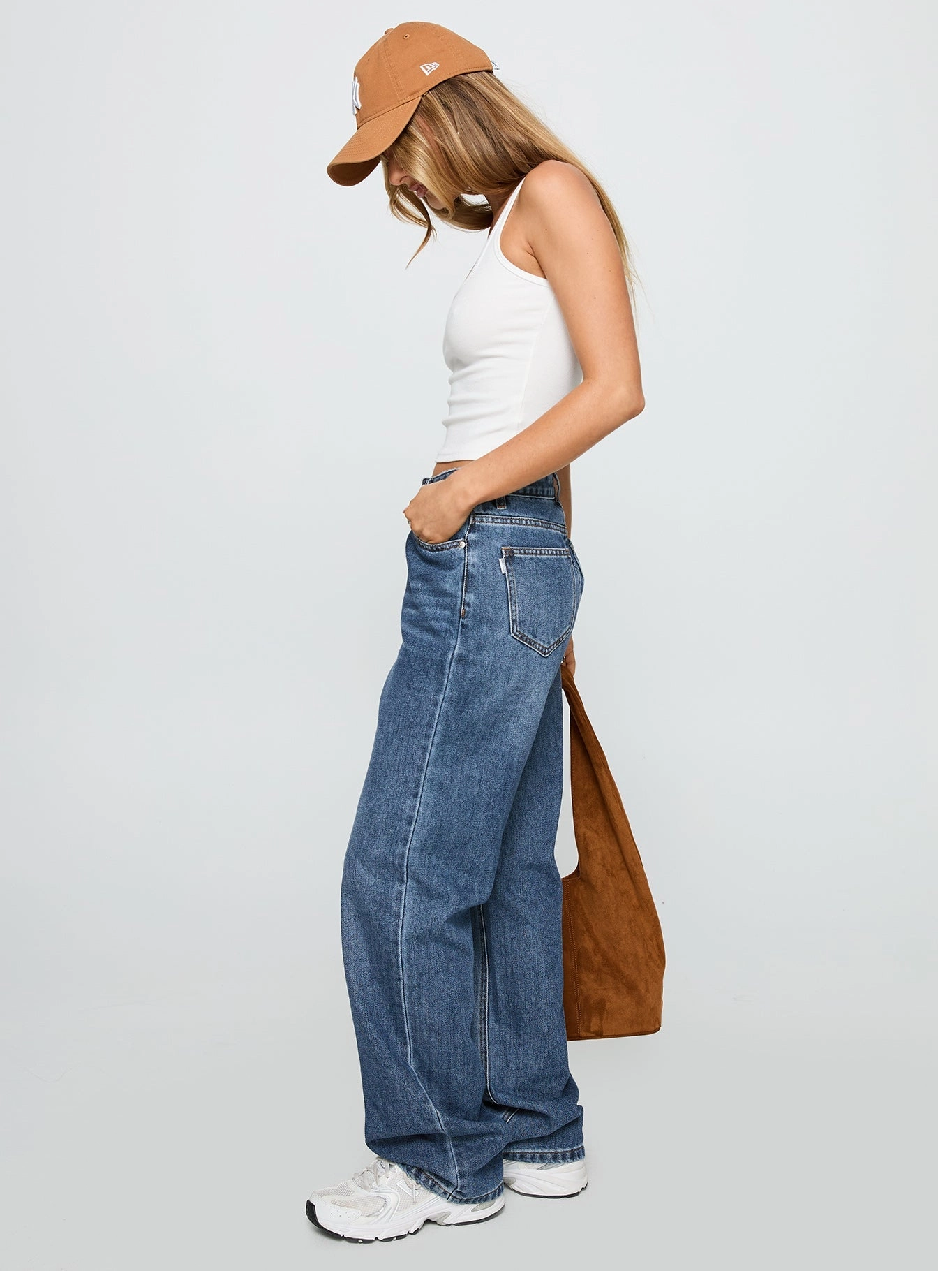Laid Back Low Rise Straight Leg Jeans Dark Blue Wash Work Meeting Relaxed Style