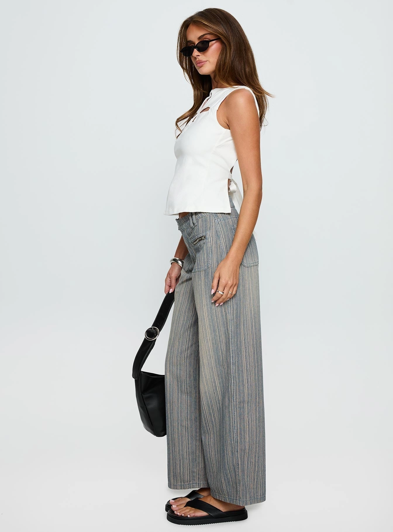 Outfit Plan Lifetimes Mid Rise Wide Leg Cargo Jeans Dark Blue Stripe