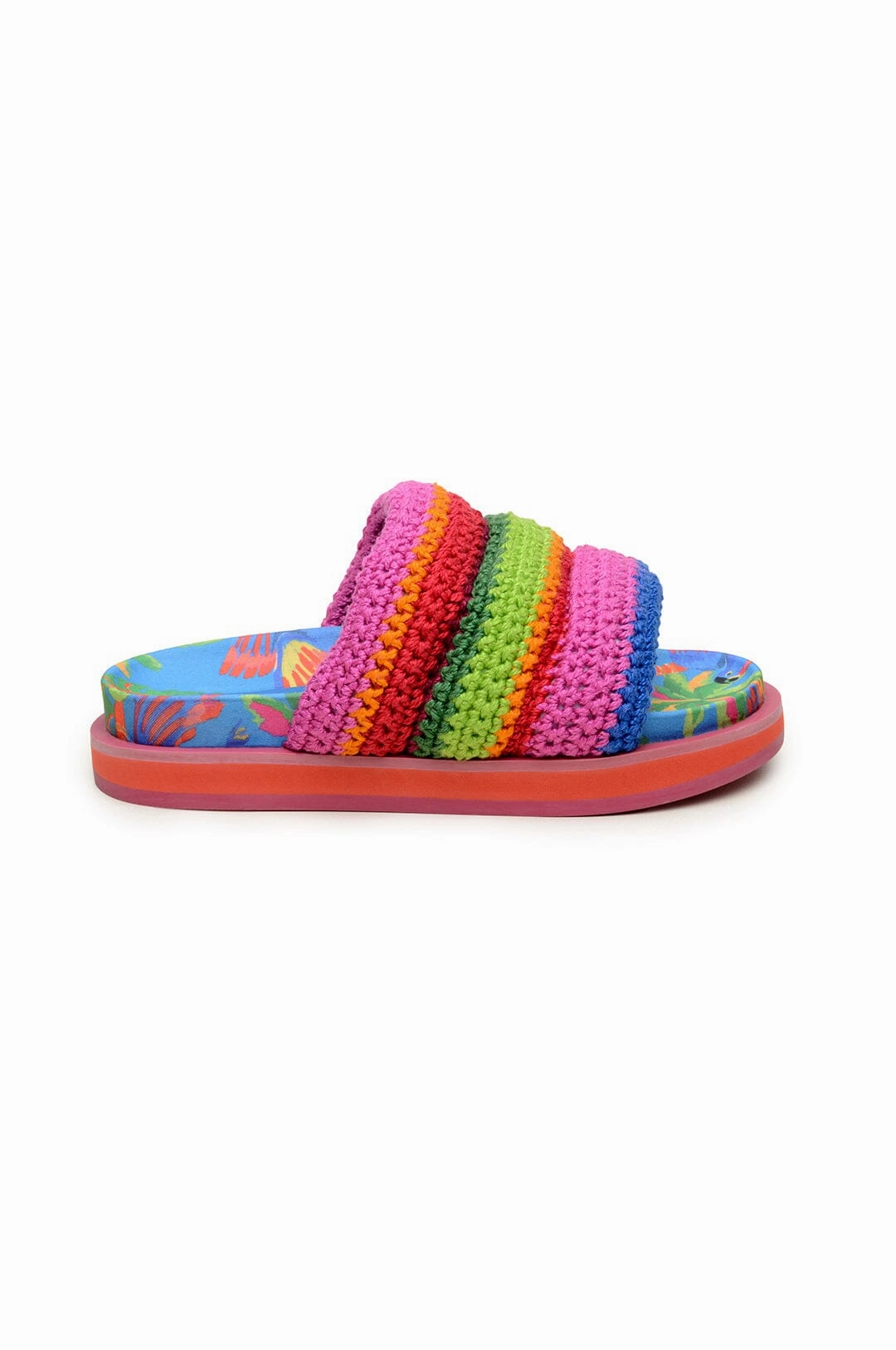 Airflow channels Stylish Flip-flops for Travel Blue Macaw Crochet Anatomic Slide Sandal