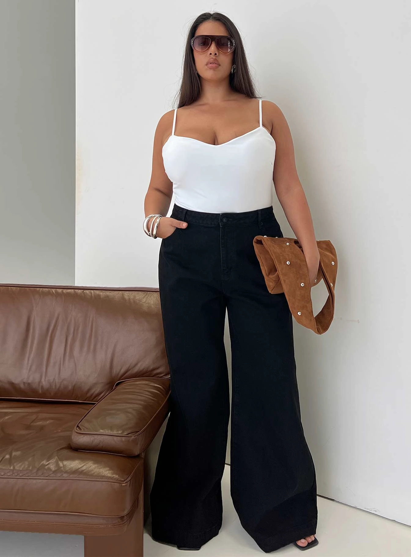 Subtle Texture Goldie High Rise Wide Leg Jeans True Black Curve