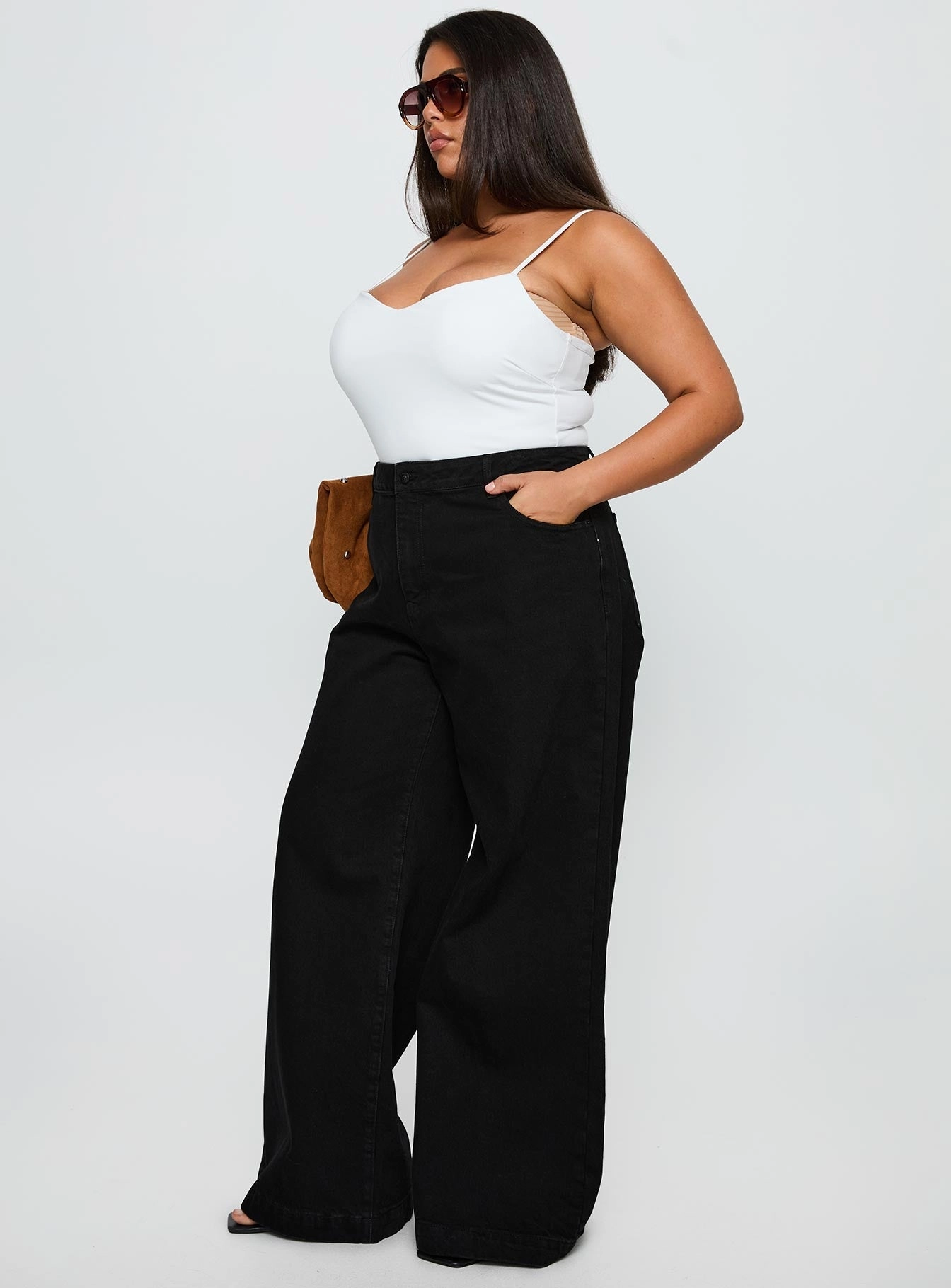 Goldie High Rise Wide Leg Jeans True Black Curve General Option Relaxed Style Smart Casual Minimalist Style