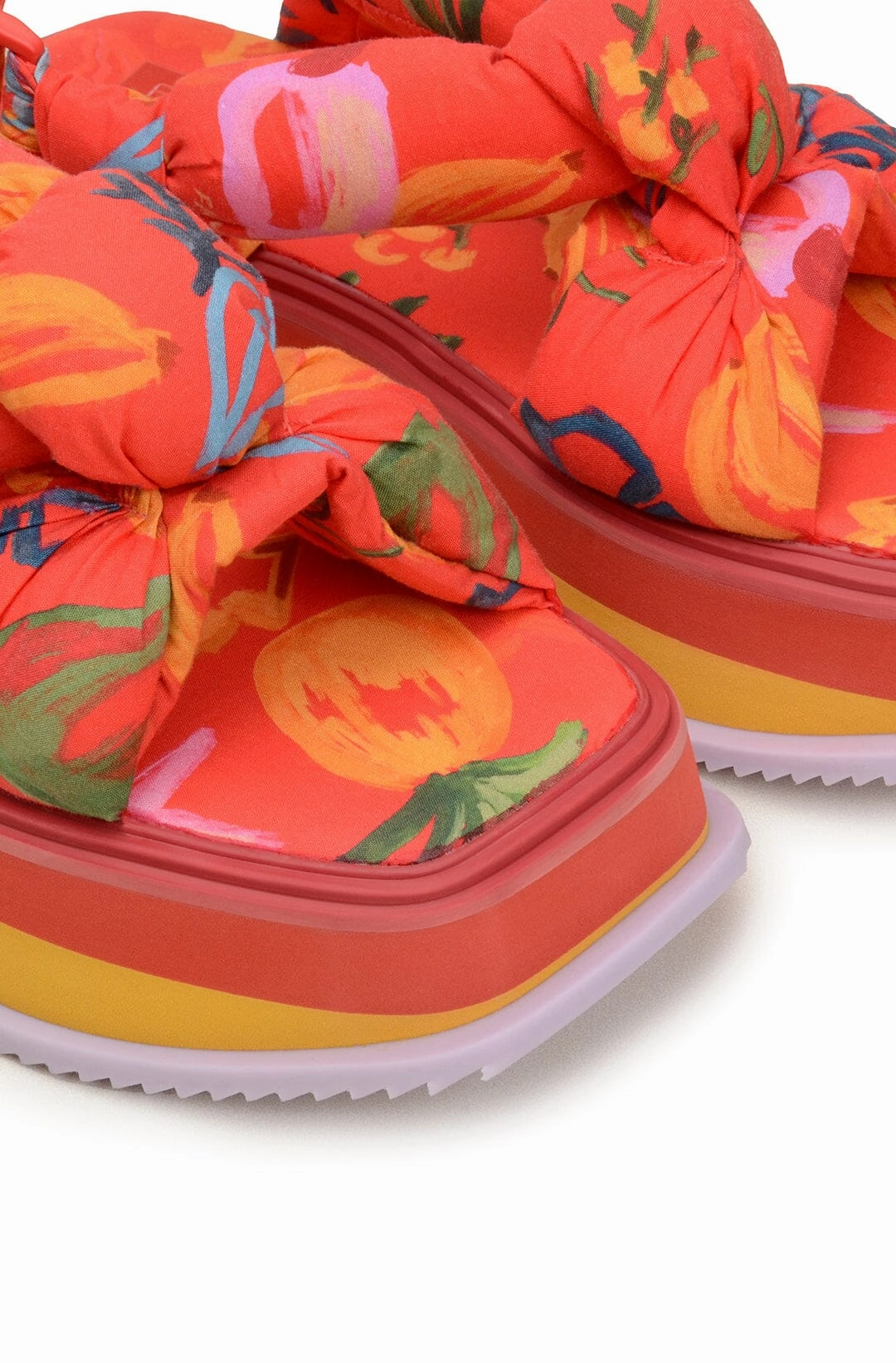 Toe Space Red Fruit Scarf Flatform Sandal