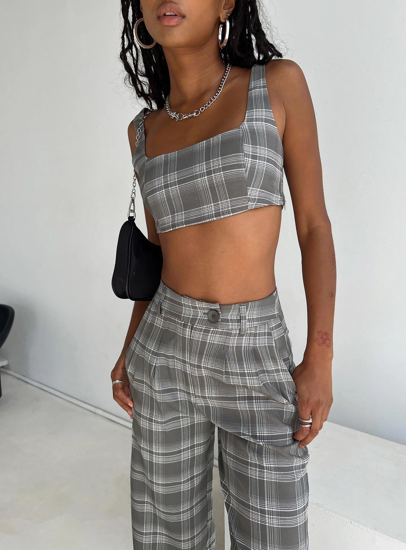 Huxley Set Grey Check Smooth Fabric Casual Style