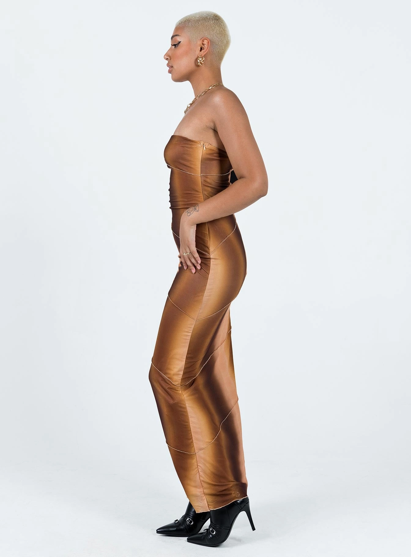 Luela Maxi Dress Brown photo look Basic Warm