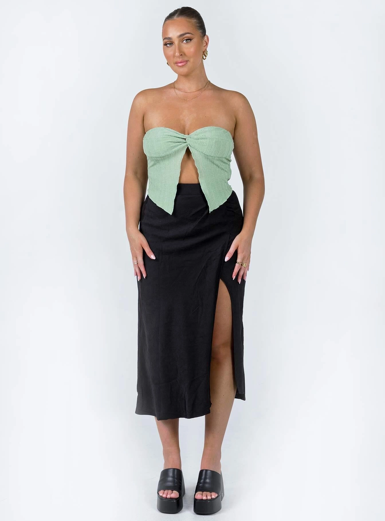 Refined Texture Outfit Mood Mabel Midi Skirt Black
