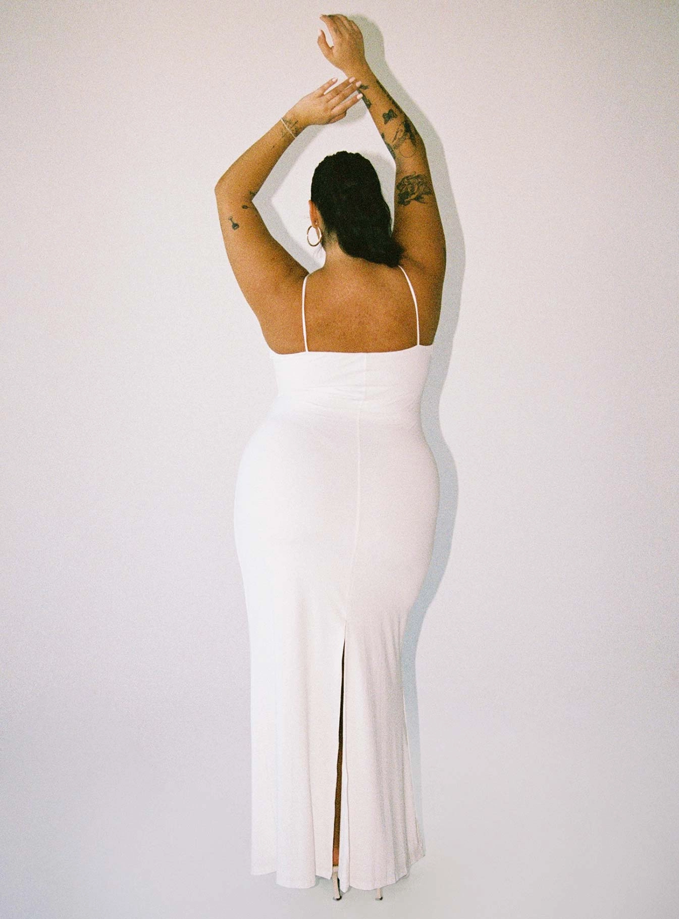 Perfect Wear Glossy Detail Maci Maxi Dress White Curve