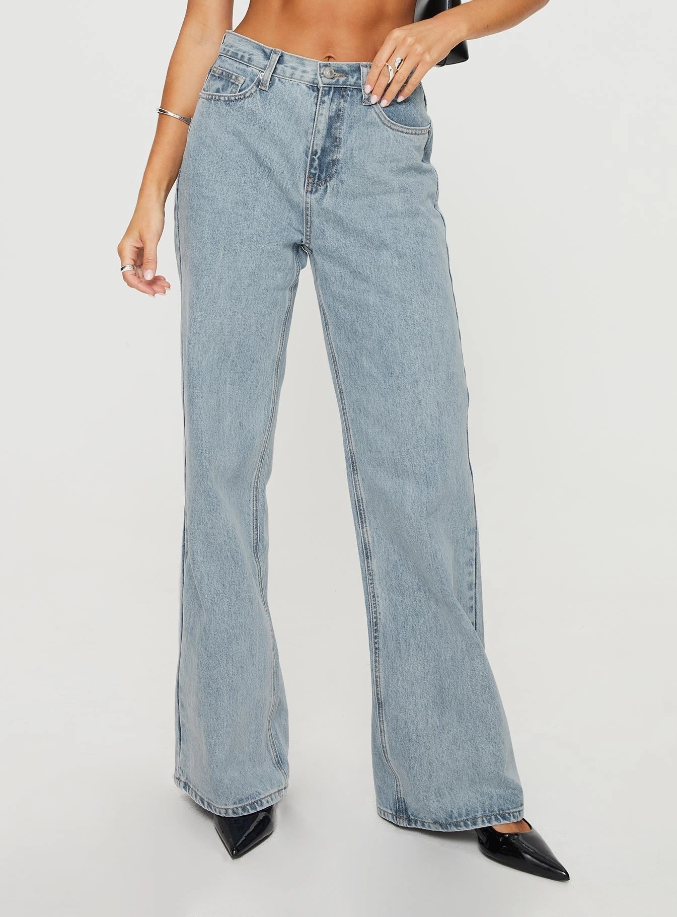 Maple Flare Jean Light Wash Denim Couple Look Office Wear