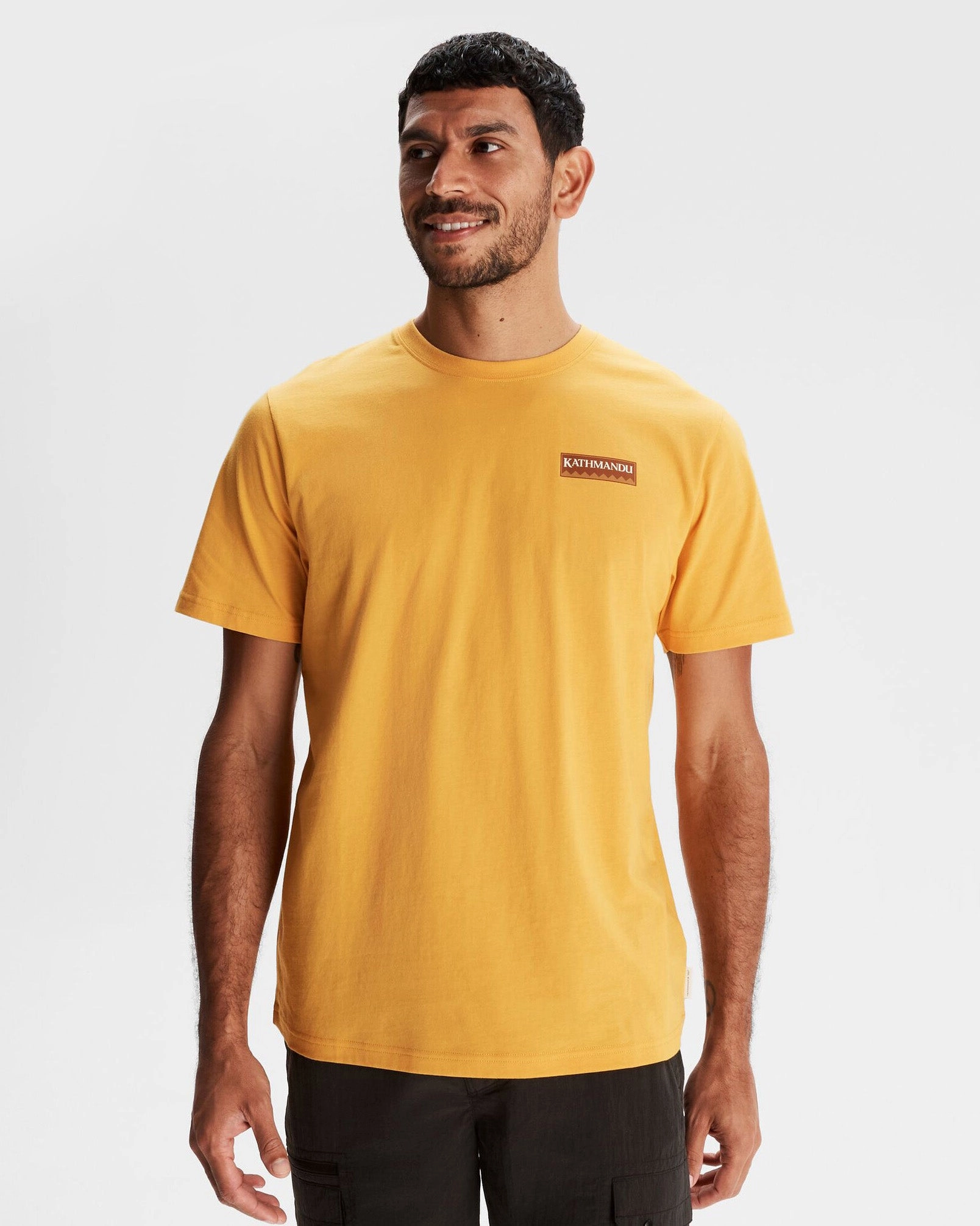 Men's Heritage Organic Cotton T-shirt - Mustard Yellow Versatile Outfit Casual Must-Have