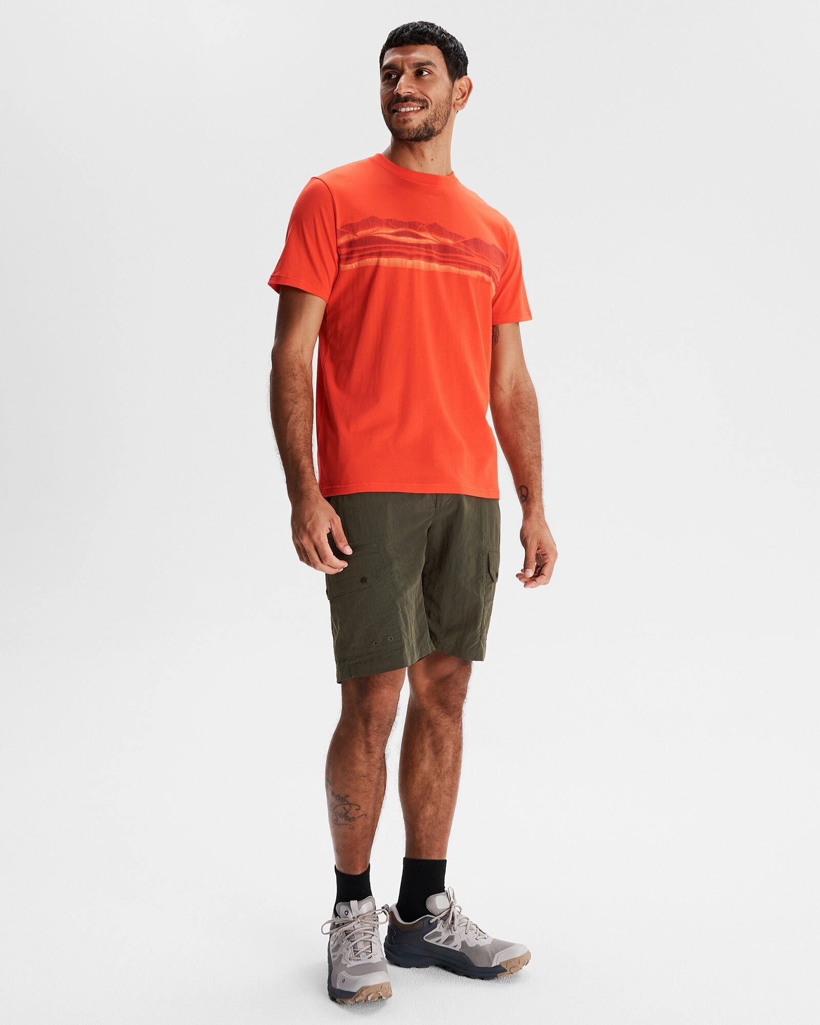 Bohemian style Breathable Stretch Fit Men's Long White Cloud Organic Cotton T-shirt - Hut Orange