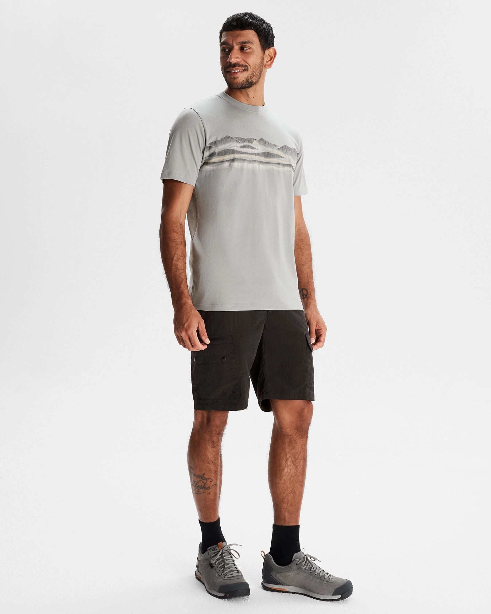 Autumn Wear Men's Long White Cloud Organic Cotton T-shirt - Light Moon