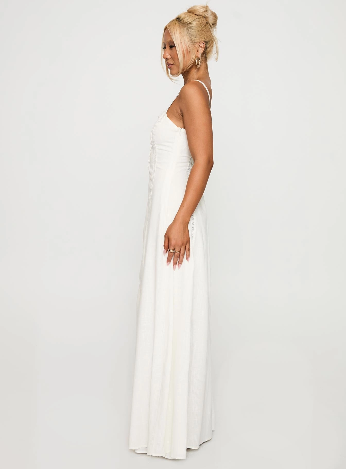 Mercie Maxi Dress White Chic Comfort Look Tulle-Overlay