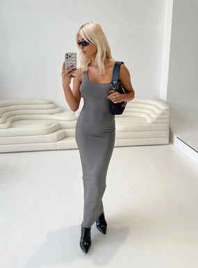 Merlino Maxi Dress Grey Flare Breeze