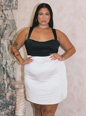 Miah Mini Dress White / Black Curve Flattering Shape