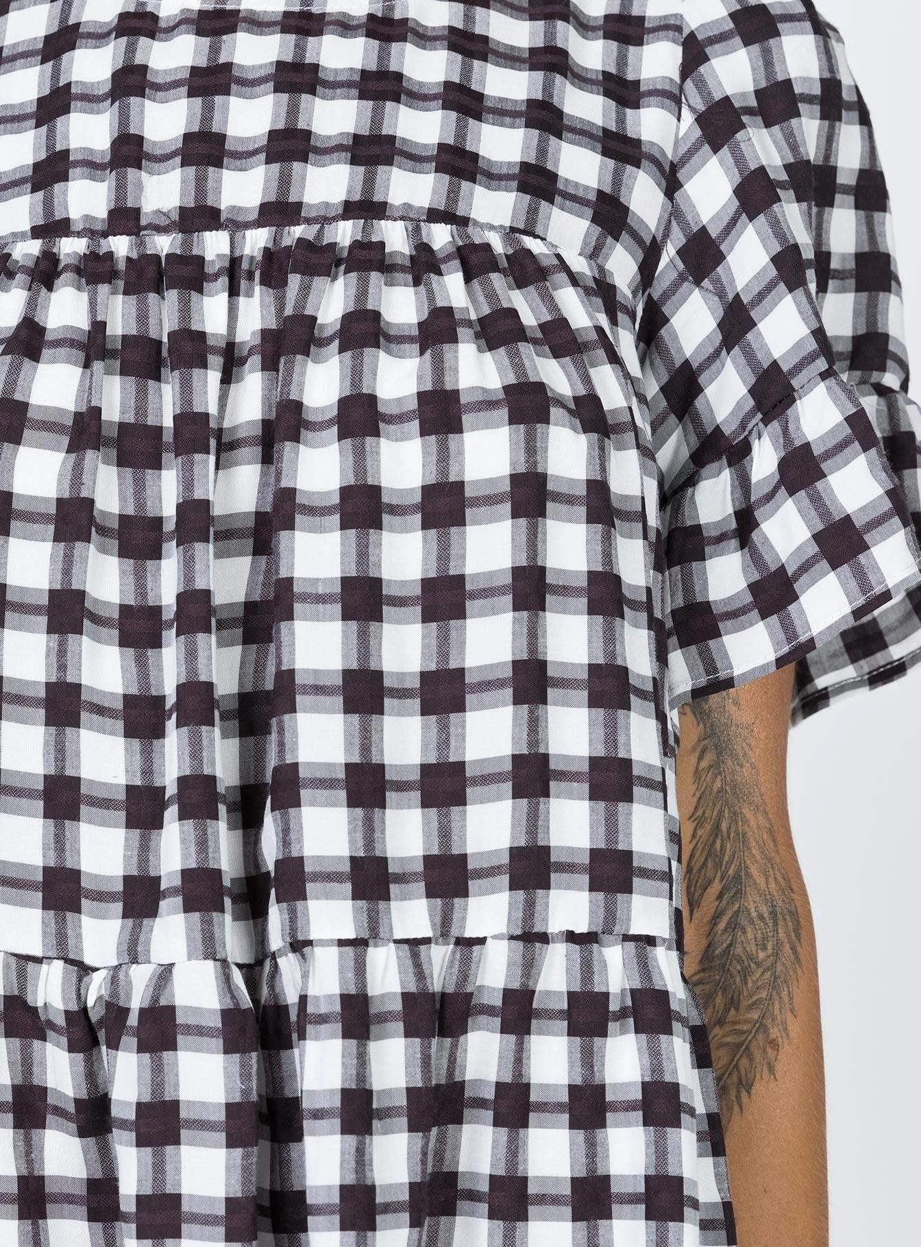 Scalloped-Edge Casual Vibes Miami Check Mini Dress Black