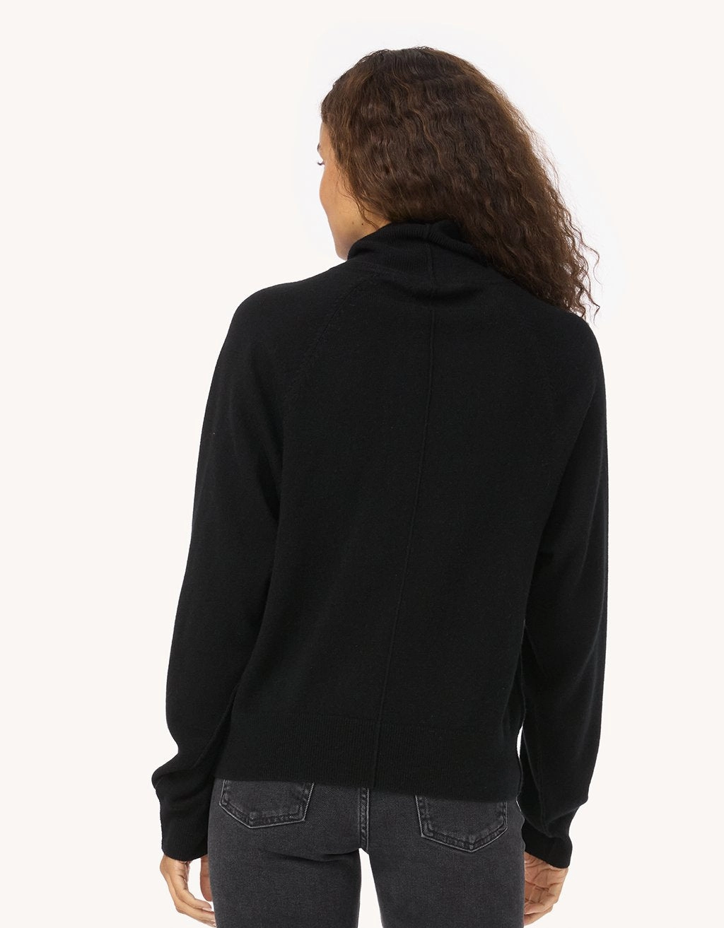Versatile Style Tagless Labeling Unsubscribed Everyday-Weight Cashmere Raglan Turtleneck