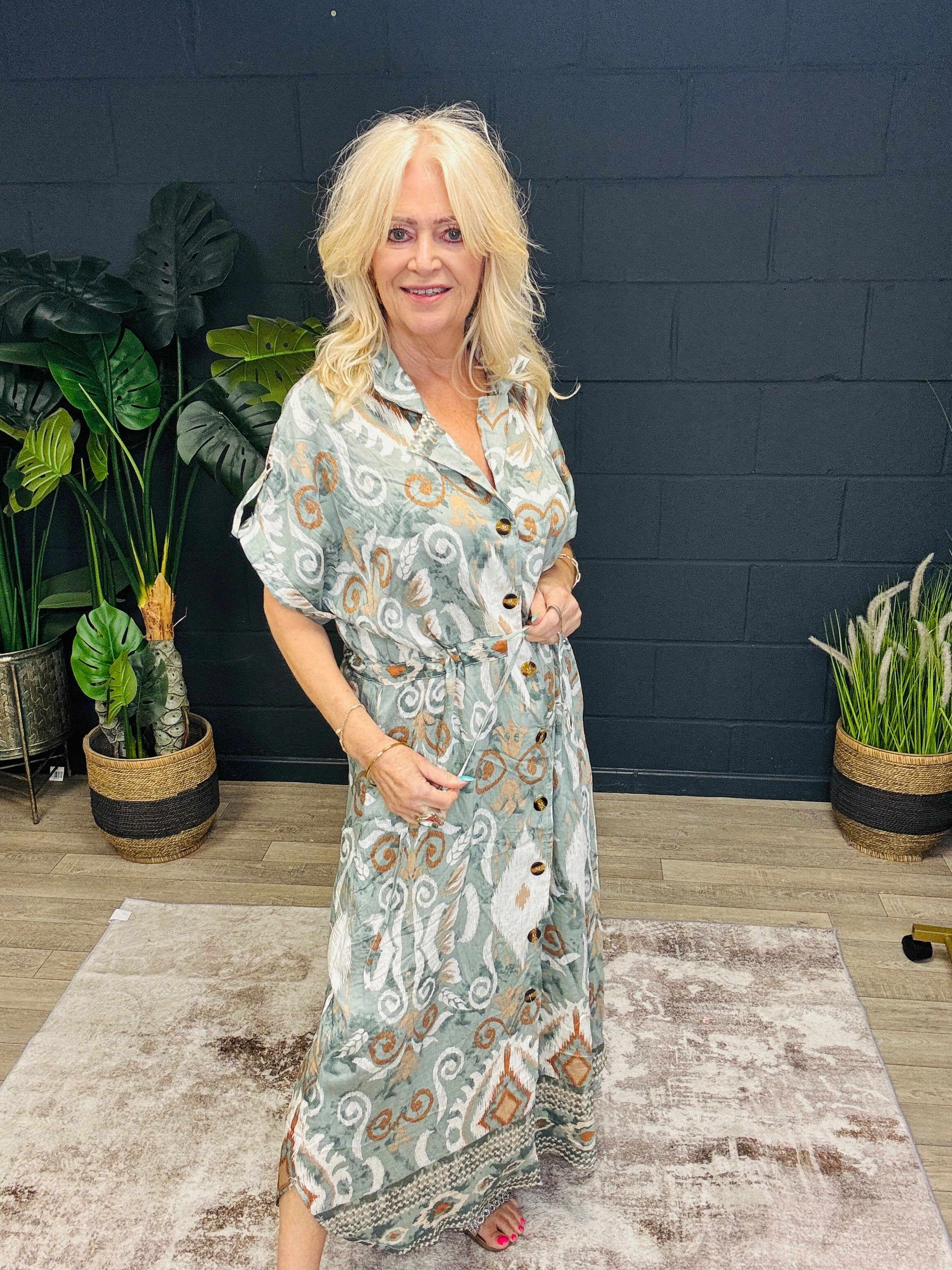 Feminine layered dress Texture Blend Printed Maxi Shirt Dress Khaki