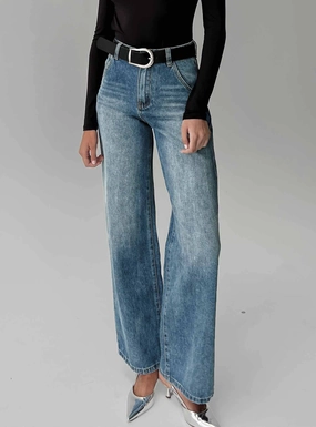 Sacramento High Rise Straight Leg Jeans Mid Blue Denim Eco Conscious Denim Athlete Fit Elegant