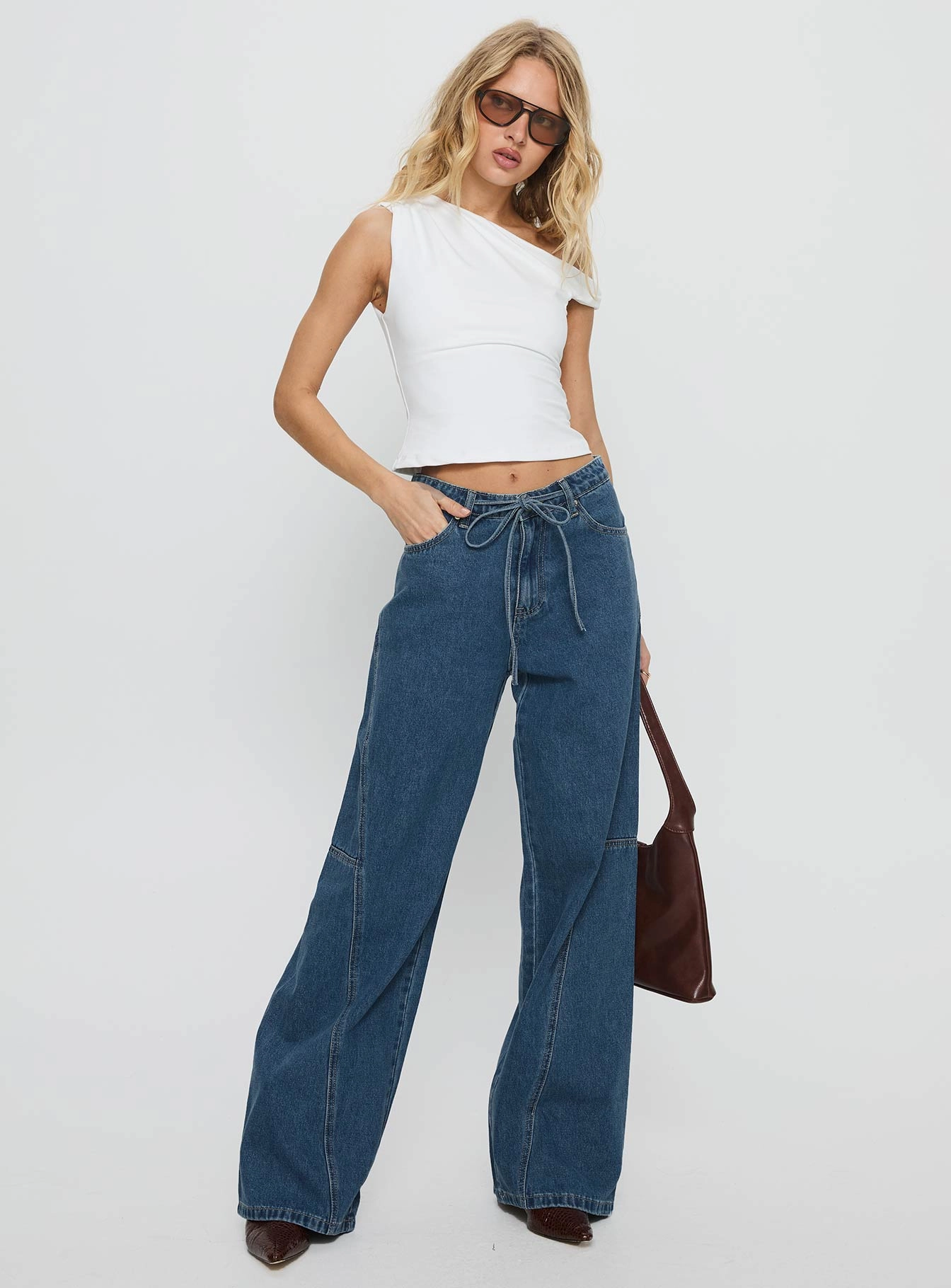 Bruiser Mid Rise Wide Leg Jeans Mid Blue Wash Casual Movement Cozy Feel