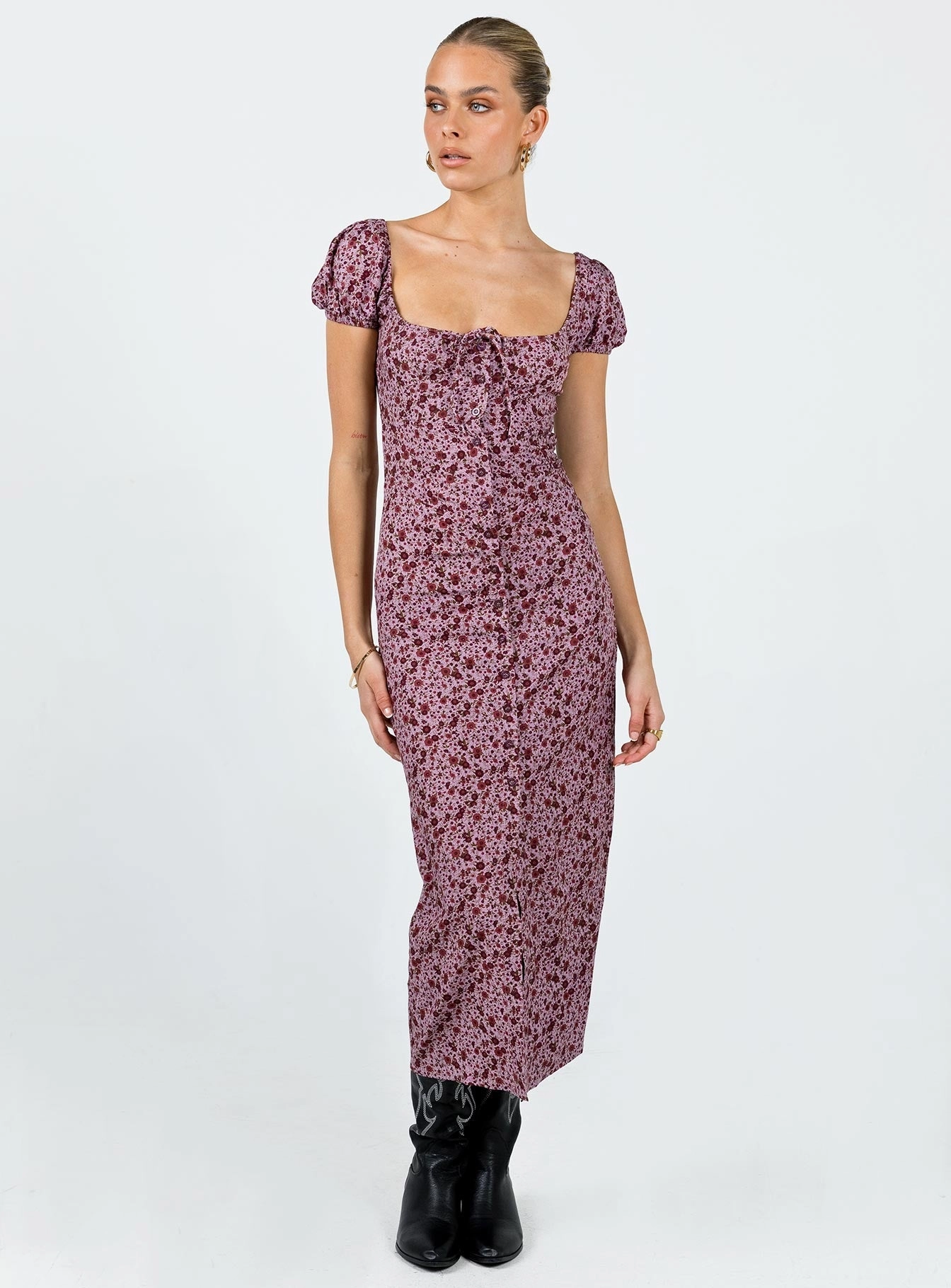 Smart and Chic Water-resistant Motel Larson Dress 90s Floral Burgundy