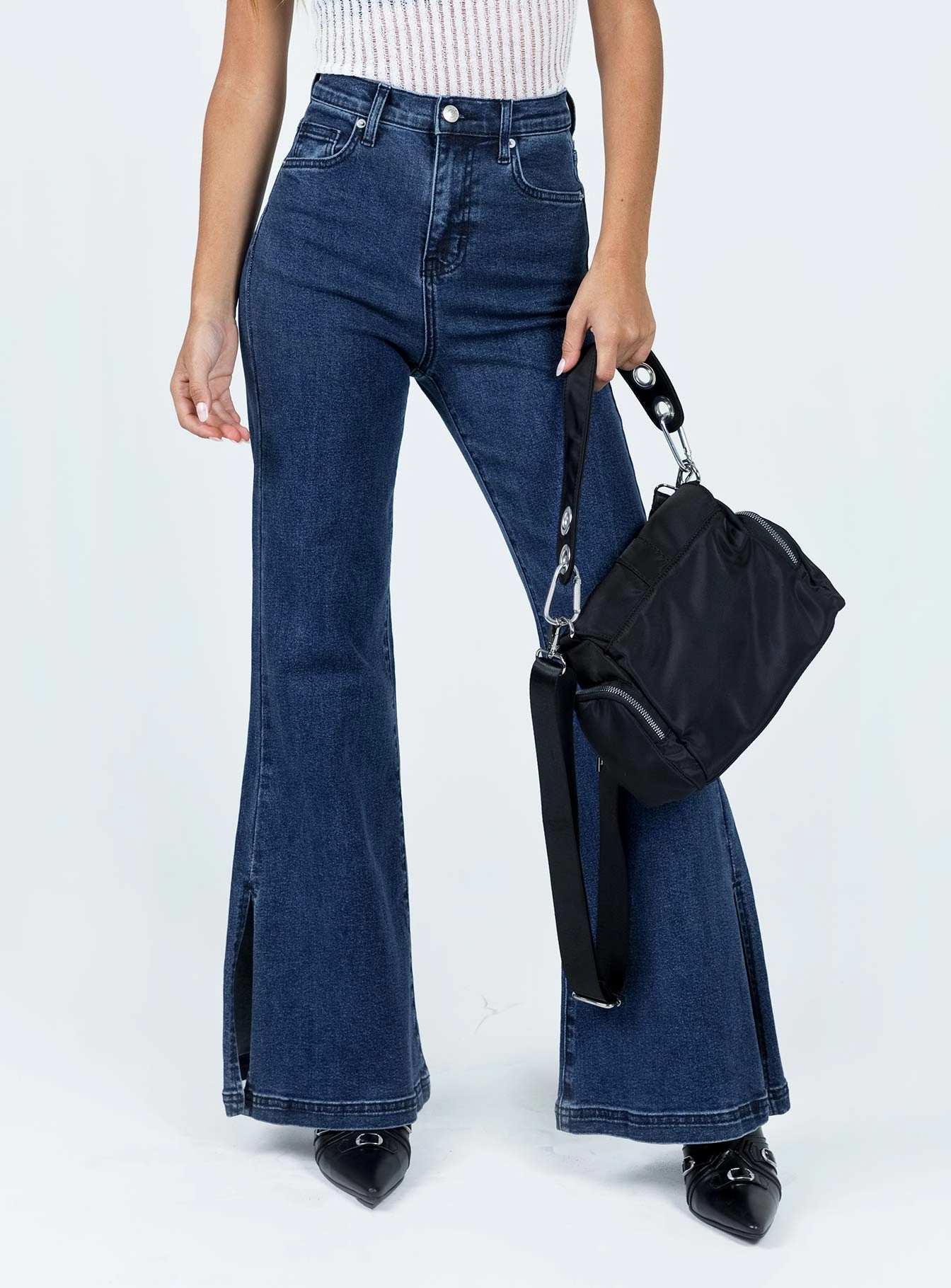 Party Look Modern Minimalist Nairana Split Hem Jeans Dark Wash Denim
