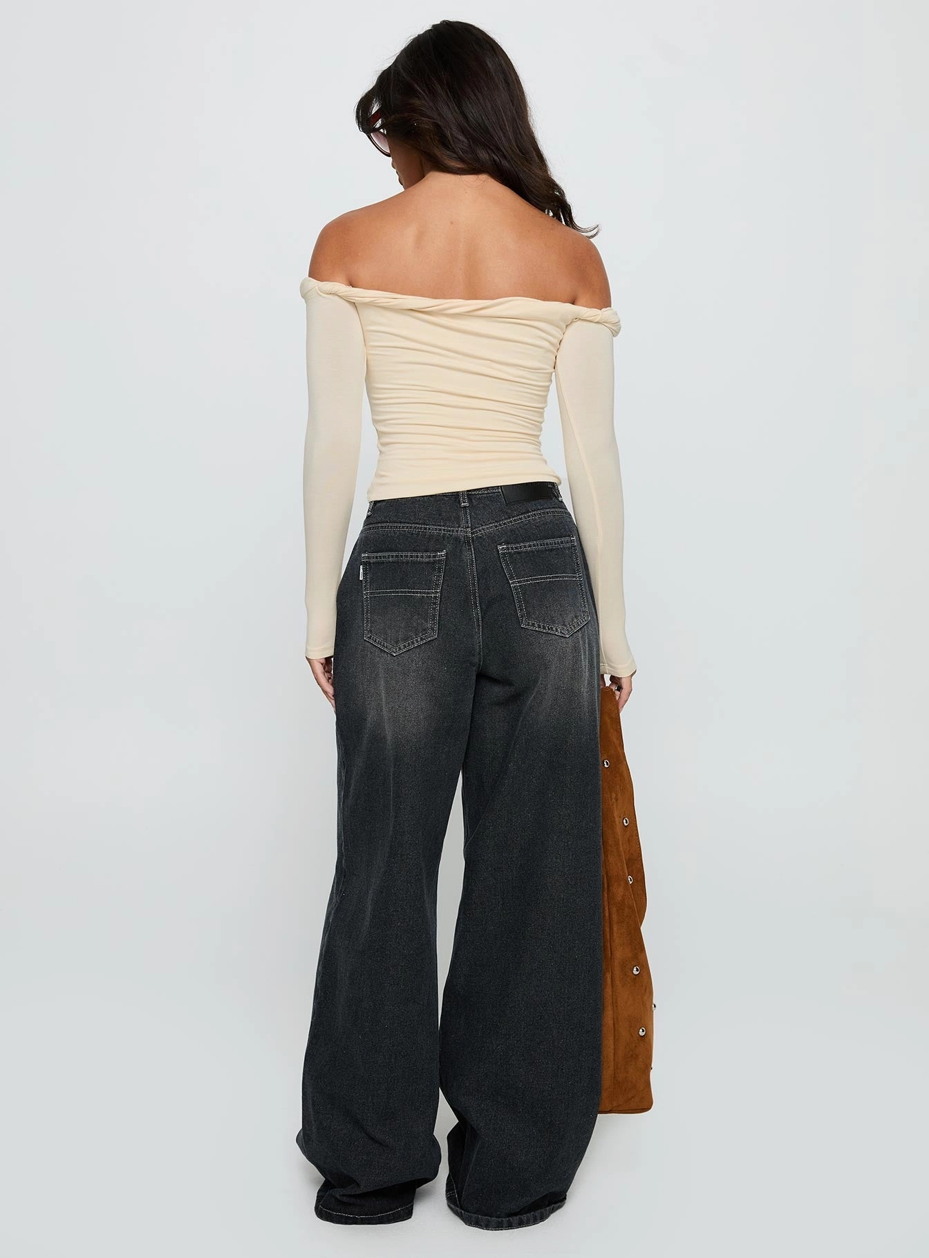 Naylor Wide Leg Jeans Grey Wash Classic Appeal Daytime Look