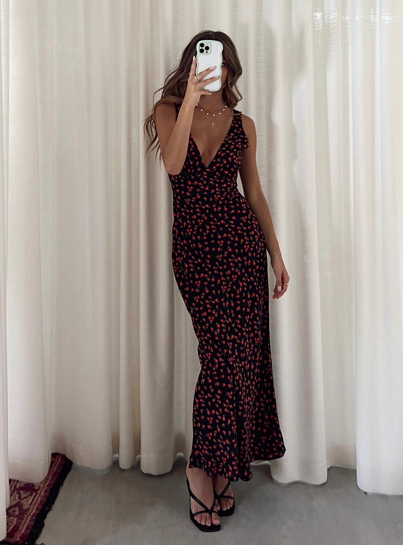 Vibe Choice Versatile Wearable Nellie Maxi Dress Black/Red Floral