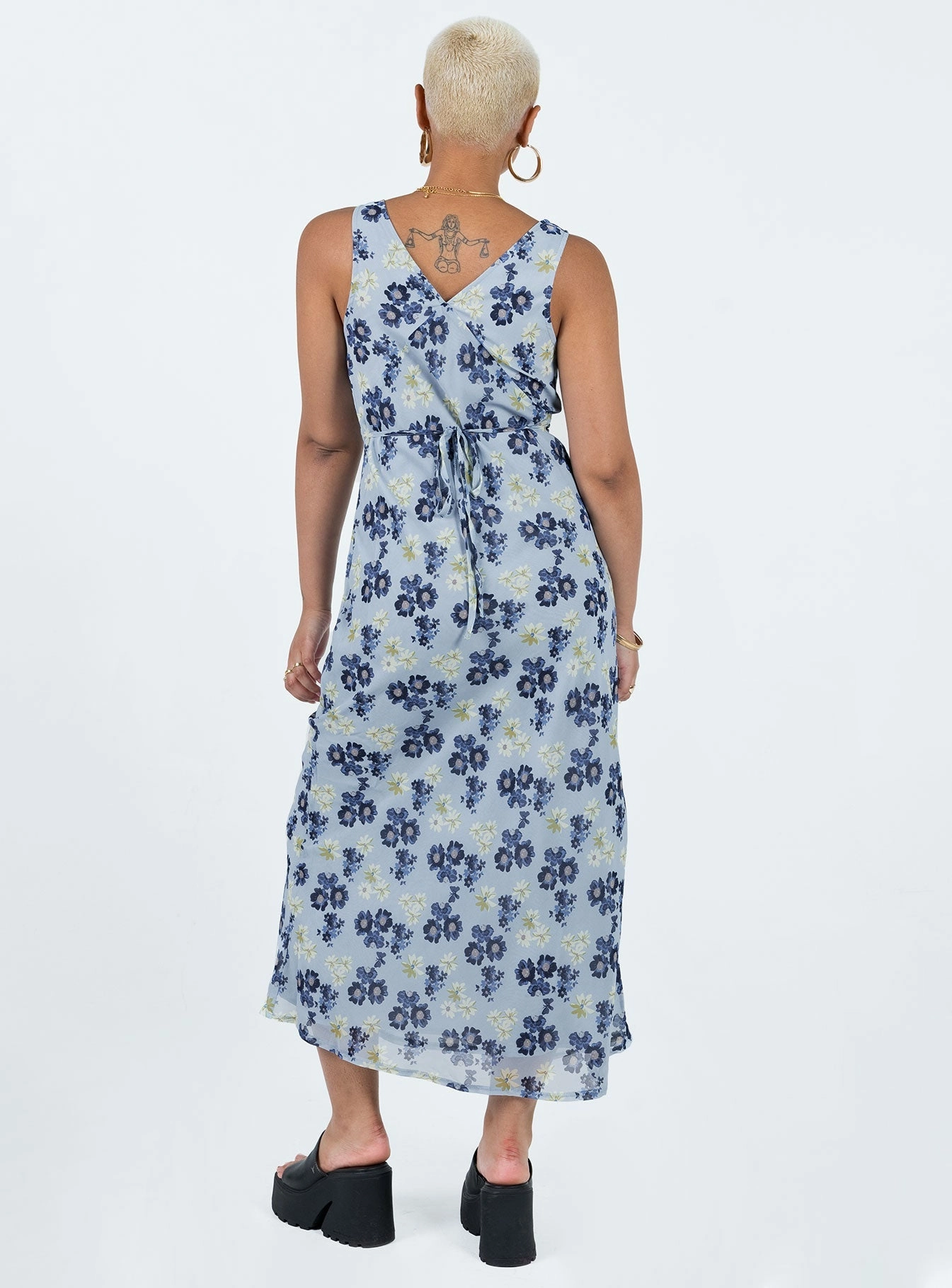 Spring Vibe Nellie Maxi Dress Blue Floral