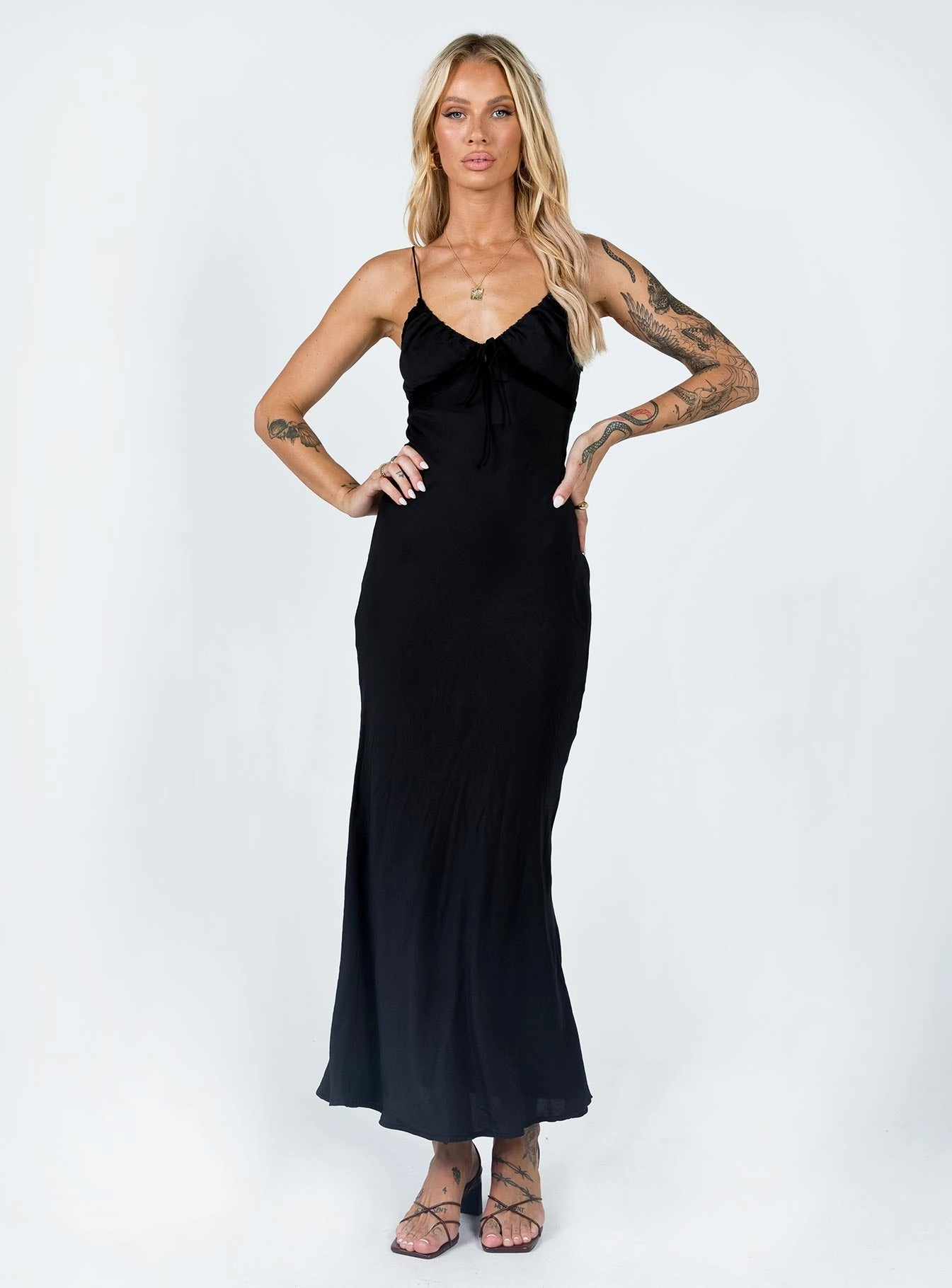 Emily Maxi Dress Black Neat Finish