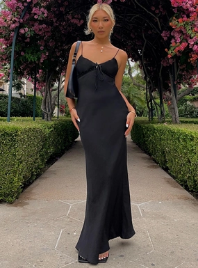 Lightweight-Comfort Subtle Texture Emily Maxi Dress Black