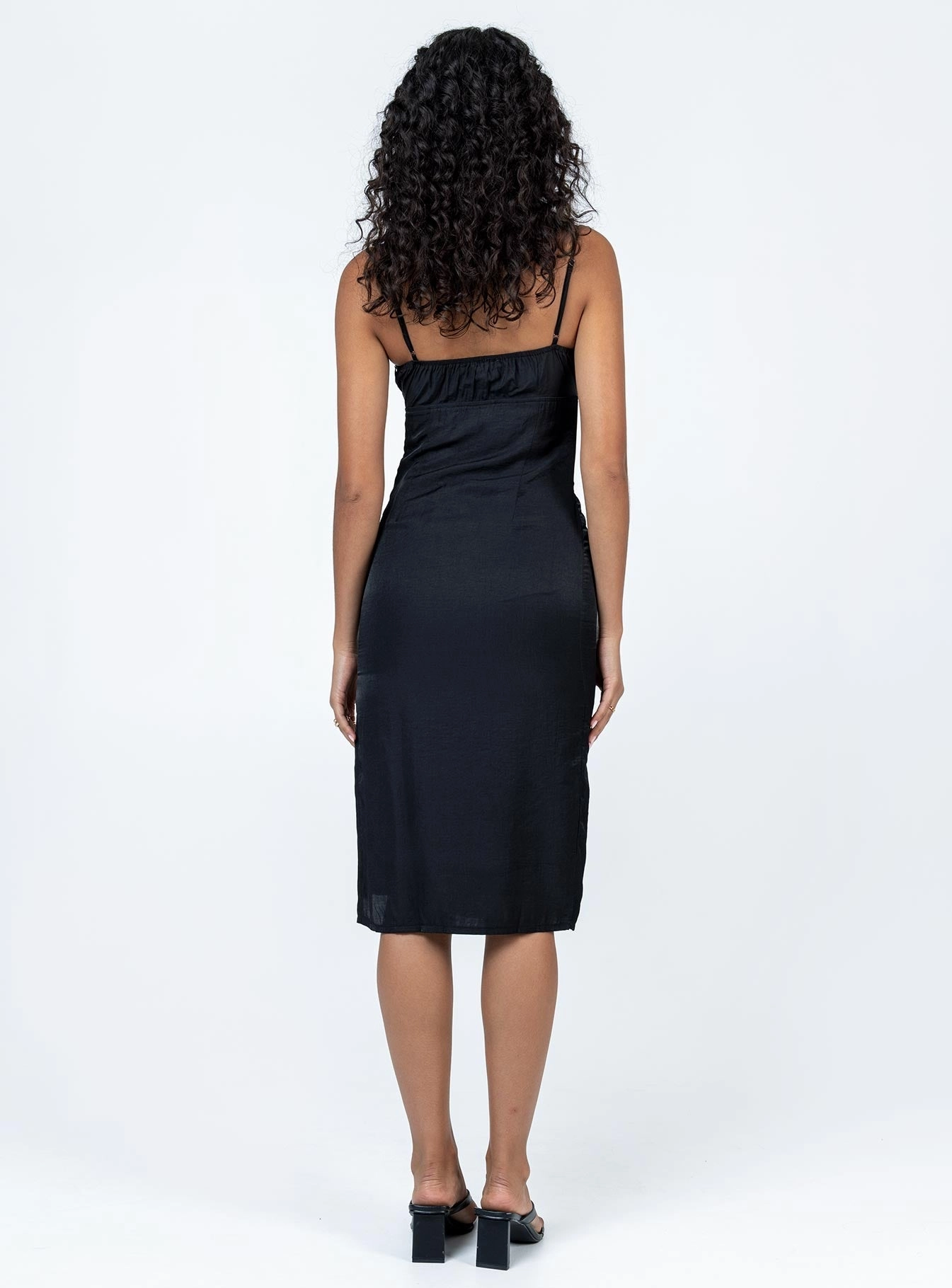 Noda Midi Dress Solid Black Perfect Layers