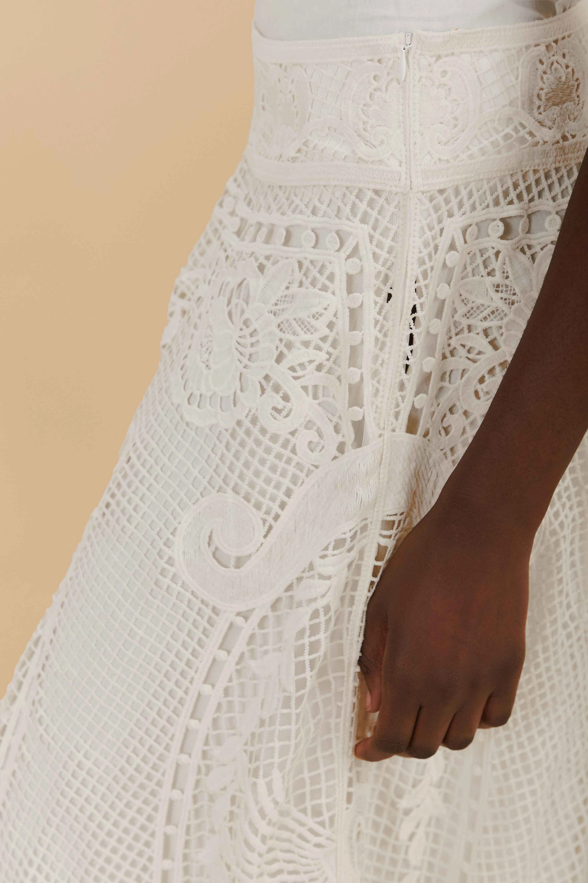 Matte Texture Off-White Swan Lake Guipure Midi Skirt