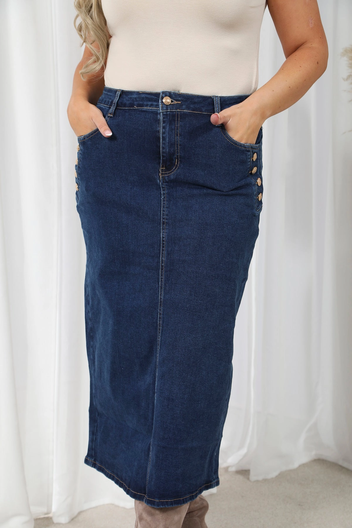 Curve Denim Skirt Fresh Texture